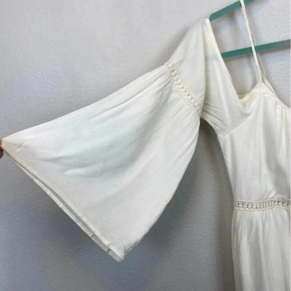 BIRDCAGE Label Boho Cream Cold Shoulder Dress by
Anthropologie - Picture 5 of 11